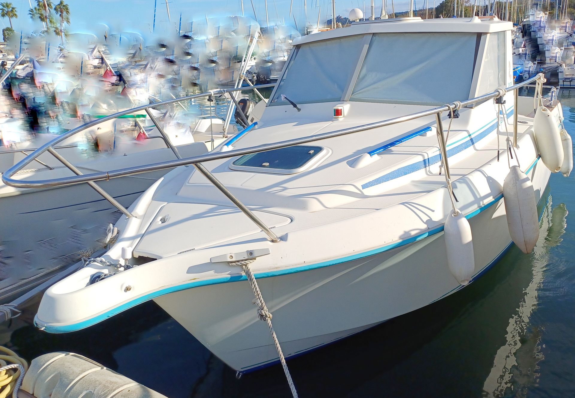 slider 0 Beneteau Antares 605